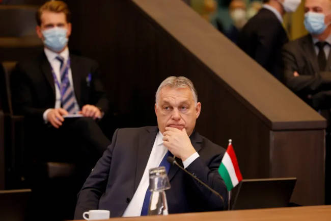 orban nato decreto