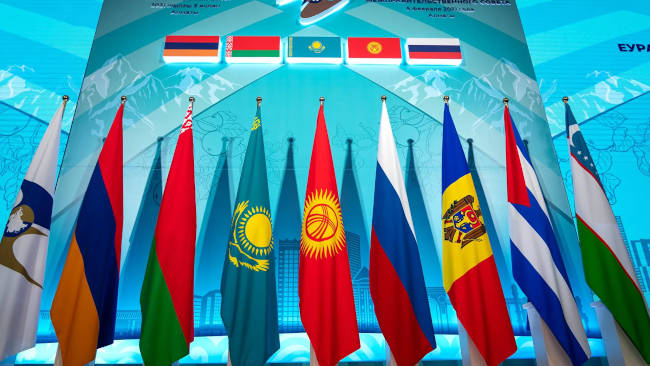 sistema monetario e finanziario internazionale a guida UEE-Cina