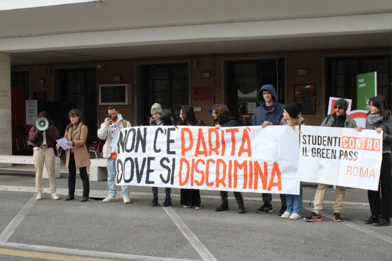 studenti di roma no green pass