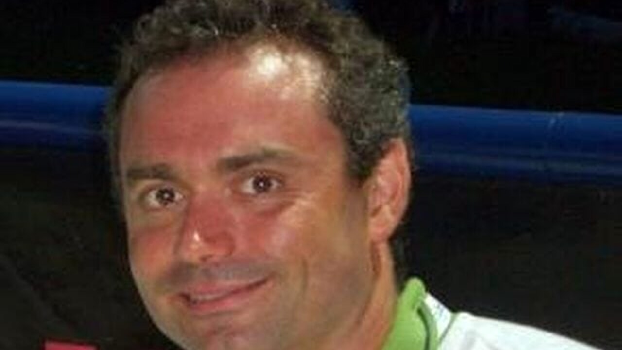 Tragedia nella piscina provinciale, medico muore mentre nuota