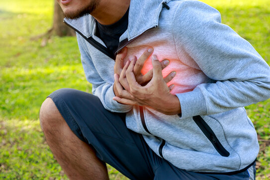 Miocarditi in aumento tra giovani e atleti, c’entrano i vaccini mRNA