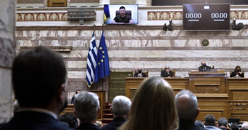 zelensky parlamento greco battaglione azov