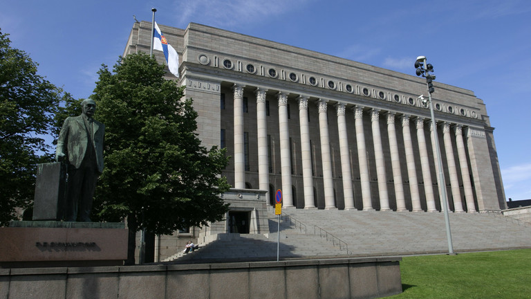 Finlandia adesione NATO