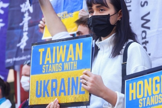 Taiwan si considera praticamente “la prossima Ucraina” e sembra stranamente indifferente