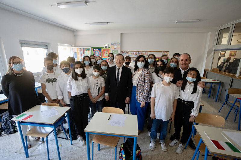 Lo studio che fa cadere la maschera: troppa CO2 per i nostri polmoni