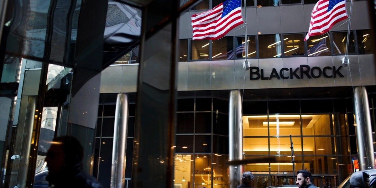Finanza e Fisco servi di BlackRock