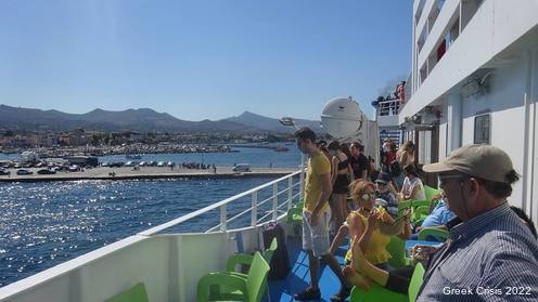 Traghetti affollati. Golfo Saronico, luglio 2022