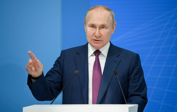 Putin definisce il "golden billion" neocolonialista e razzista