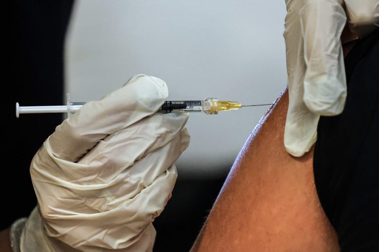 Un caso di ipofisite associato alla vaccinazione anti-Covid lo studio