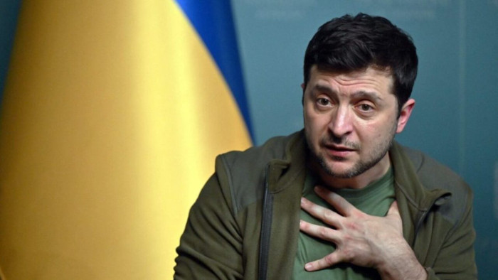 E' guerra in Ucraina, ma Zelenskij parla di gender