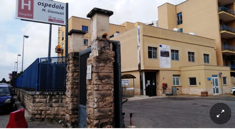 Medico stroncato da un malore improvviso in corsia