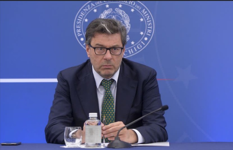 Abbiamo un Ministro dell'Economia che non sa cosa sia la moneta!