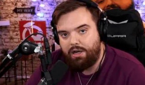 Famoso Youtuber 27enne rischia di diventare cieco