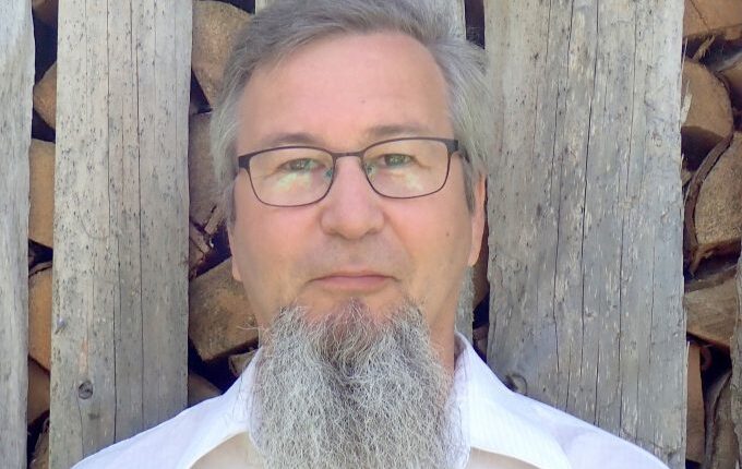 La non reciprocità del vittimismo e la logica occulta