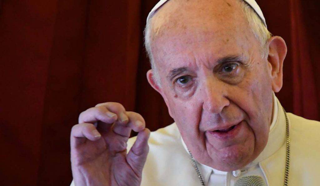 COMITATO VITTIME COVID CHIEDE AIUTO AL PAPA MA LA RISPOSTA DELUDE: "CI PENSERA' LA MADONNA"
