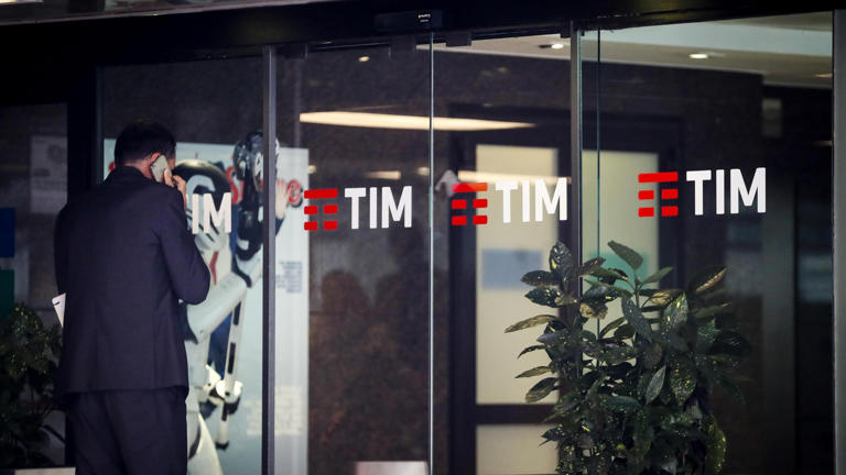 Oggi la Rete TIM è a terra. Attacco hacker proprio dopo l’offerta KKR