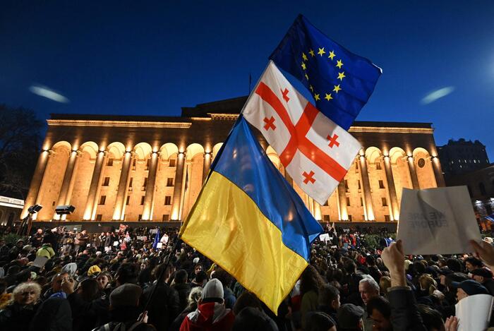 In Georgia si prospetta un colpo di stato in stile ucraino?