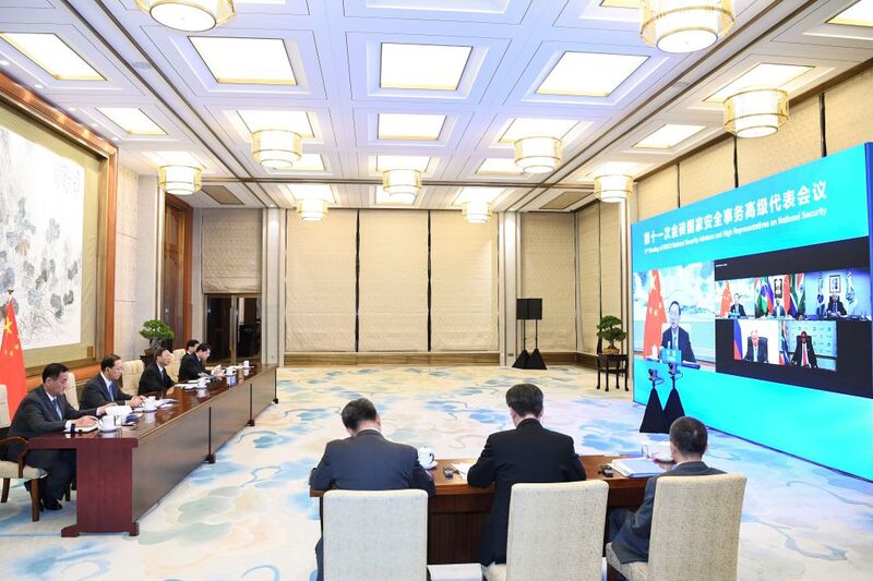 Cinque Stati arabi e l’Iran tra le 19 nazioni pronte a unirsi ai BRICS