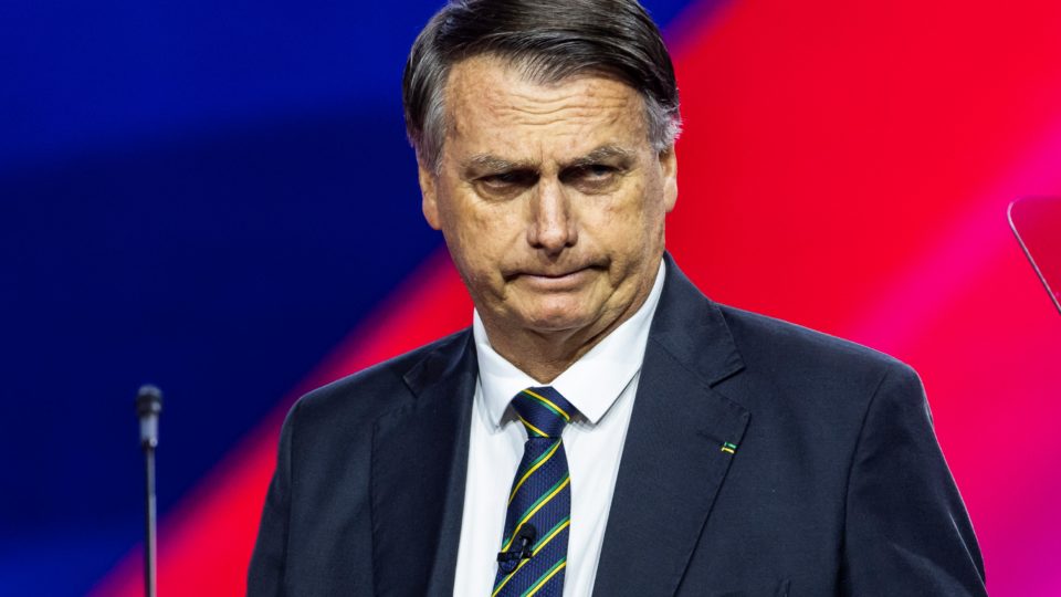 Brasile, Bolsonaro sotto tiro per essersi opposto all'obbligo vaccinale e alla narrativa anti - Covid