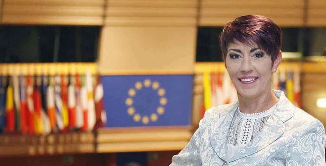 “Sono criminali, il loro posto è dietro le sbarre”, l'intervento di Anderson al Parlamento Europeo