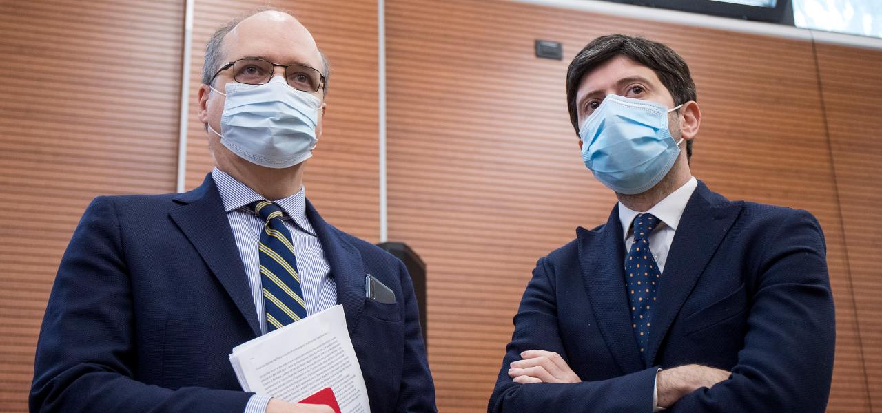 Denunciati l'ex Ministro Speranza e l'ex DG AIFA Magrini