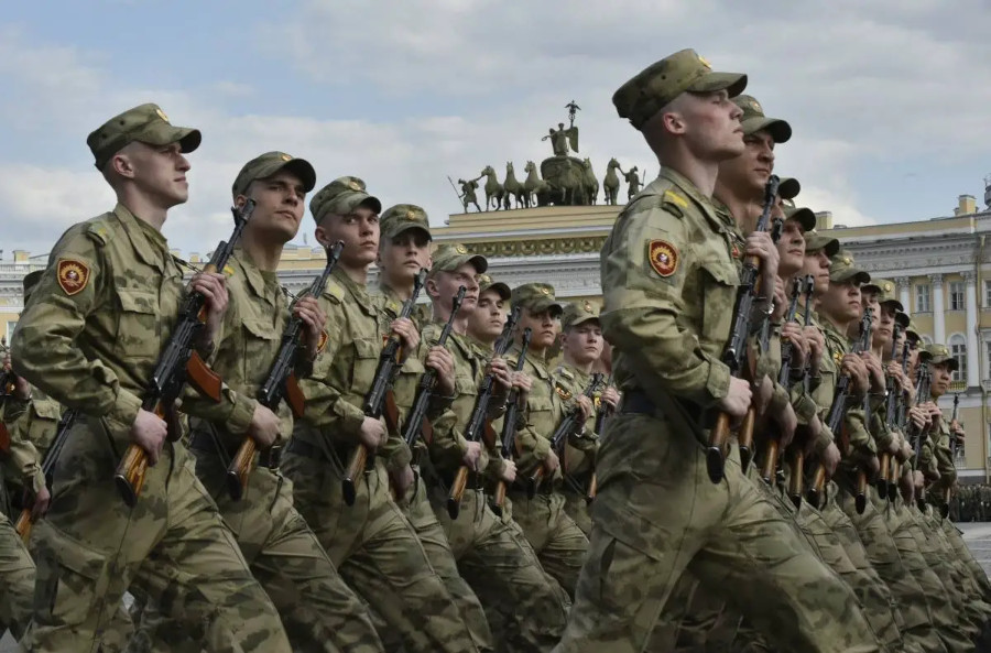 L’esercito russo sta rapidamente diventando il più forte al mondo nel combattimento terrestre