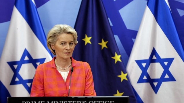 Funzionari della UE contro Ursula von der Leyen: "Troppo vicina a Israele"