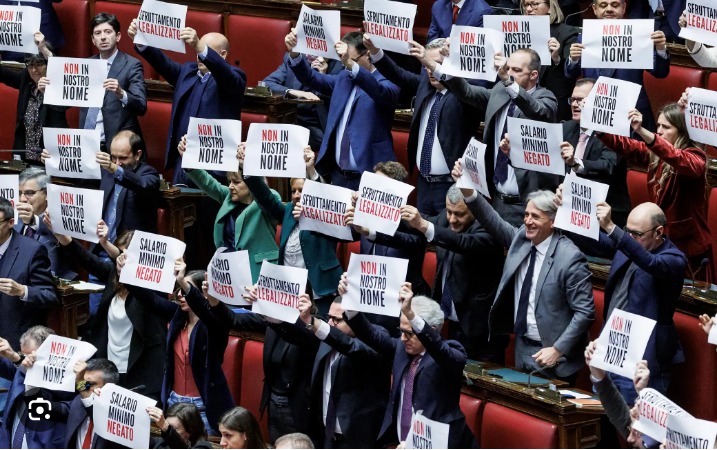 Salario Minimo bocciato: il Parlamento opera nella trasversalità massonica