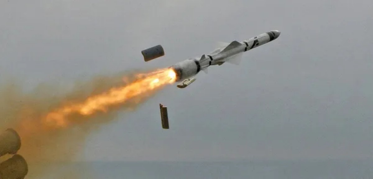 hezbollah_rocket