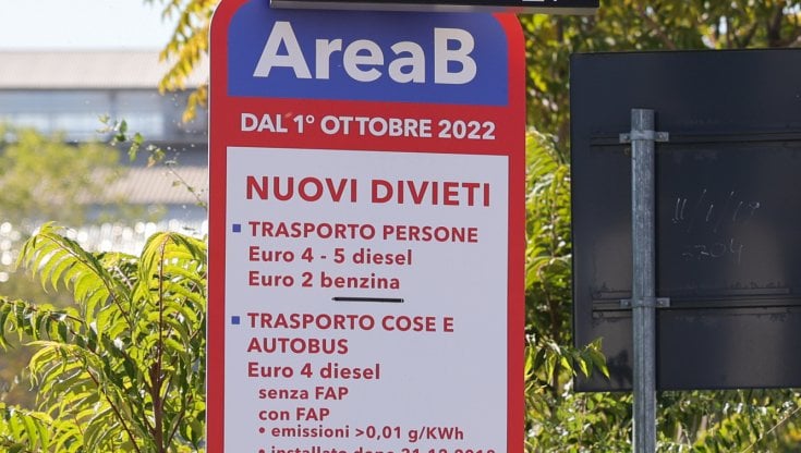 Milano, non votate il politico che vi nega la liberta' di movimento