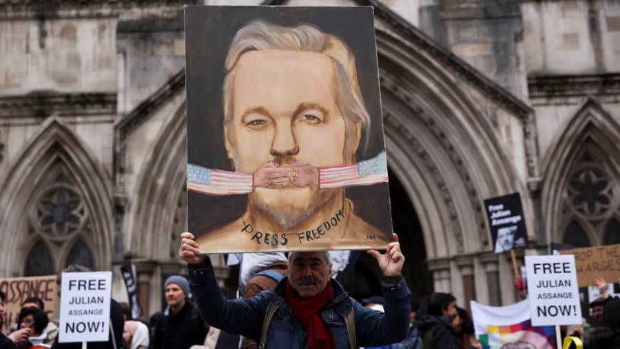 Gli Stati Uniti forniscono garanzie su Assange