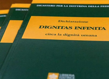 Dignitas infinita, l'inganno di un ritorno alla legge naturale