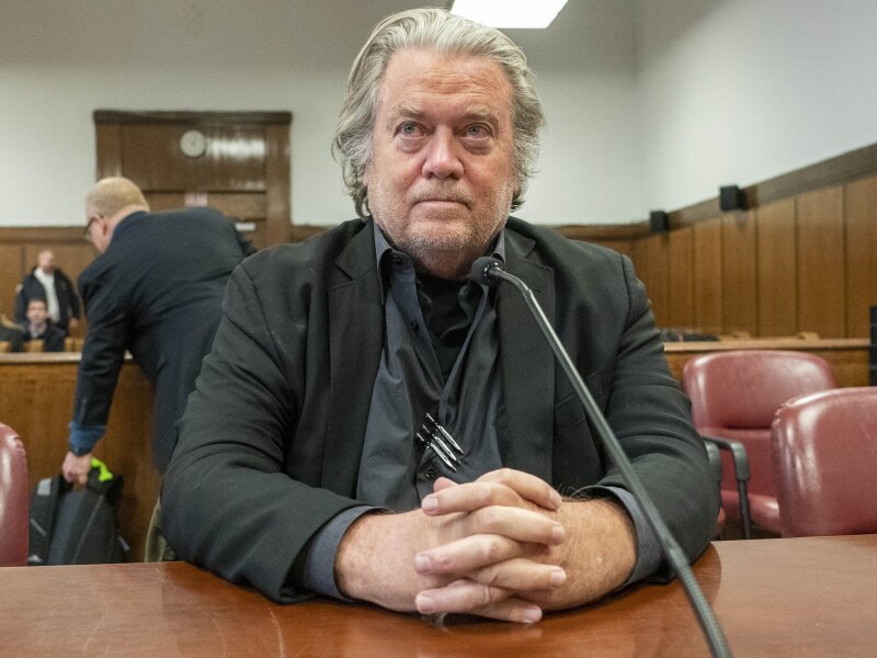Steve Bannon condannato al carcere