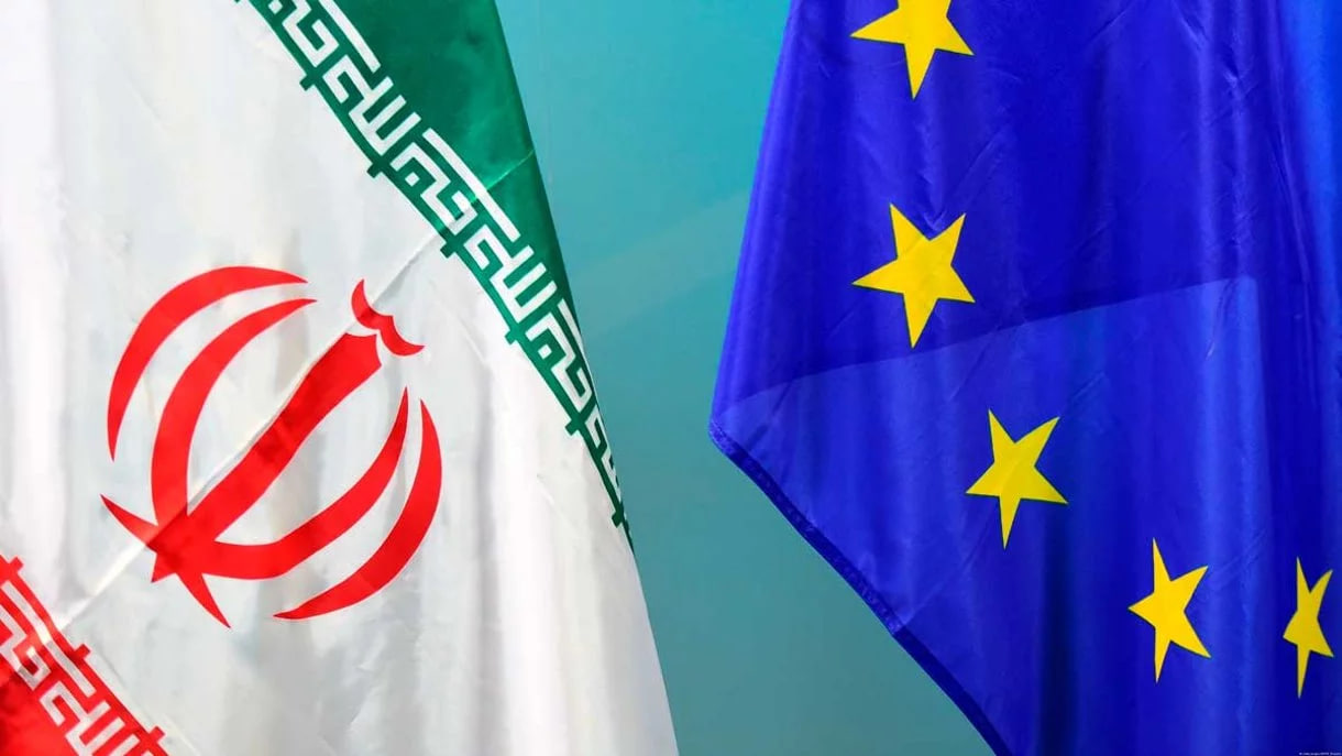Bandiere Europa vs Iran