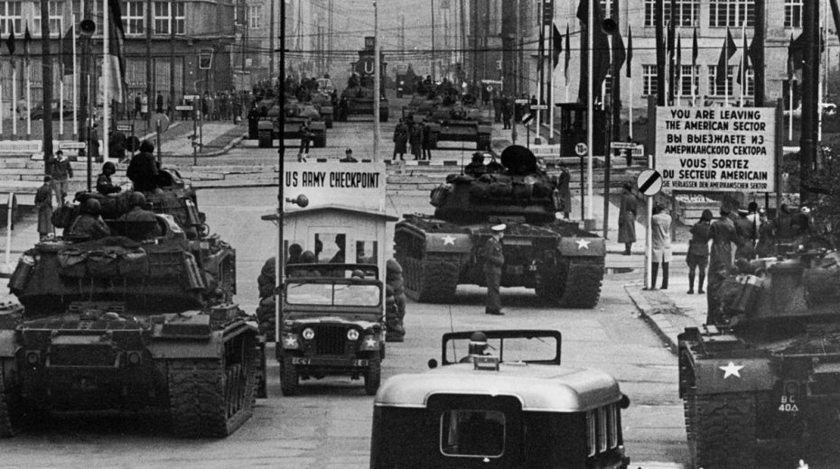 Dalla crisi di Berlino del ’61 al mondo di oggi in guerra