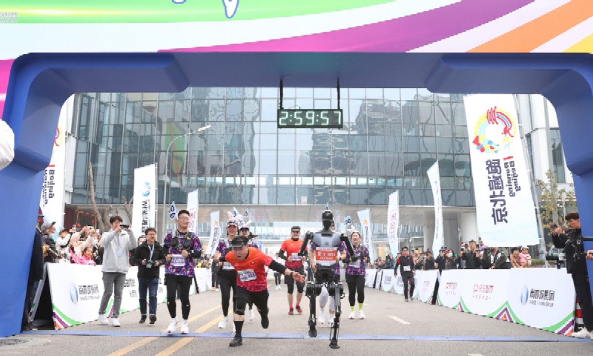 running_tiangong