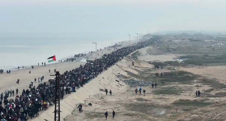 I palestinesi tornano nel nord di Gaza: è la sconfitta di Israele