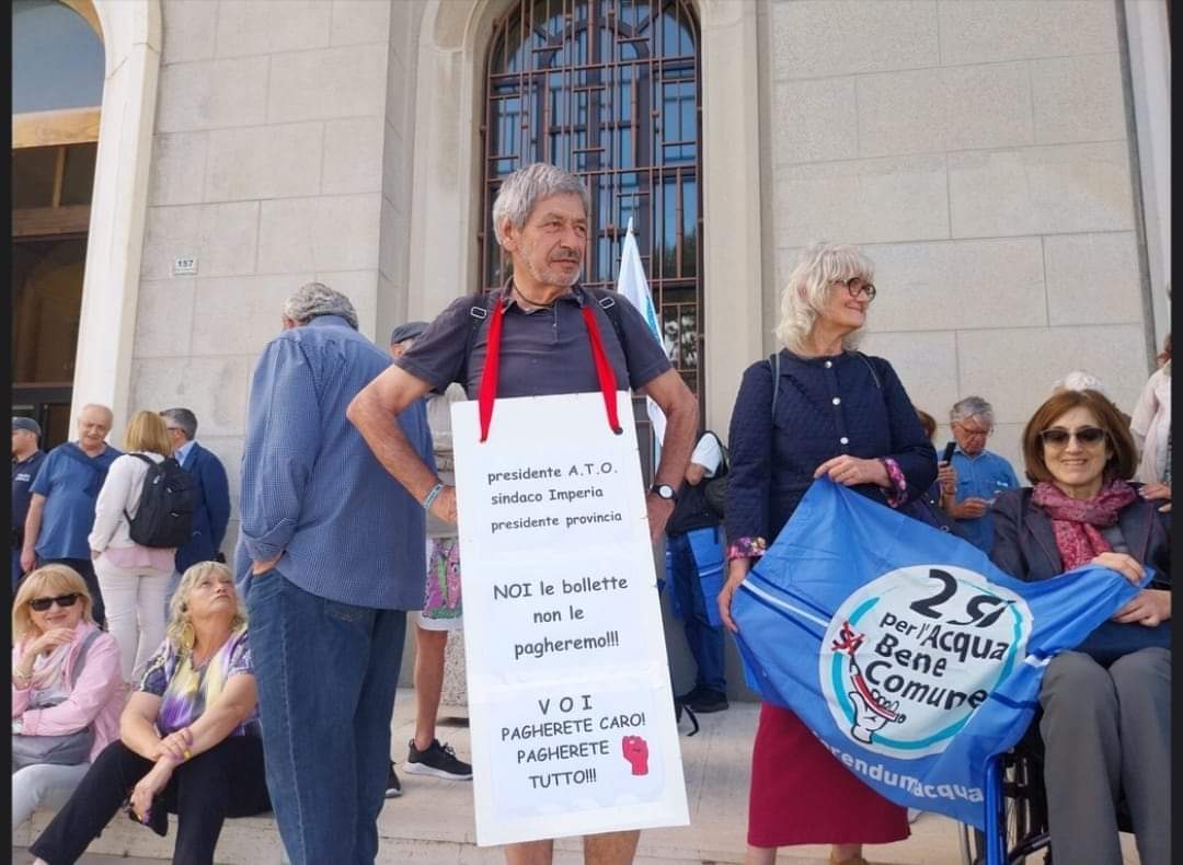 Continua la lotta per l'acqua pubblica, la Liguria laboratorio d'Italia: privatizzare costa caro