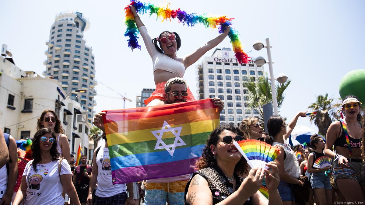 DAL TEMPO DEI PRIDE AL TEMPO DEL DIES IRAE