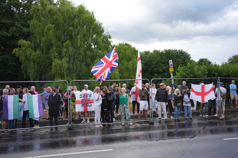 Immigrazione selvaggia: dove porta la progressiva sostituzione della popolazione inglese