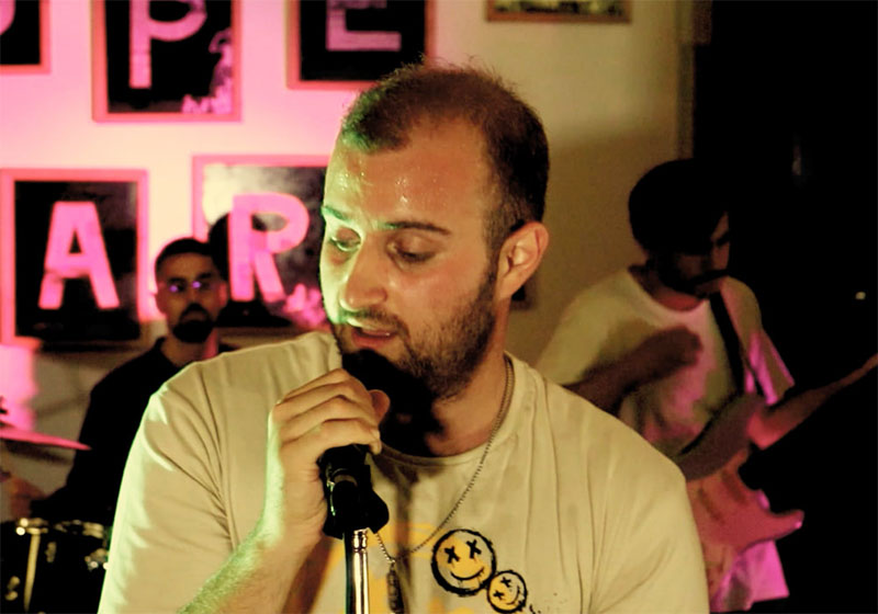 IDENTITÀ E INTELLIGENZA ARTIFICIALI, "COSA NE SARÀ"? USCITO IL NUOVO VIDEOCLIP DEL MUSICISTA PIETRO ANTONACI