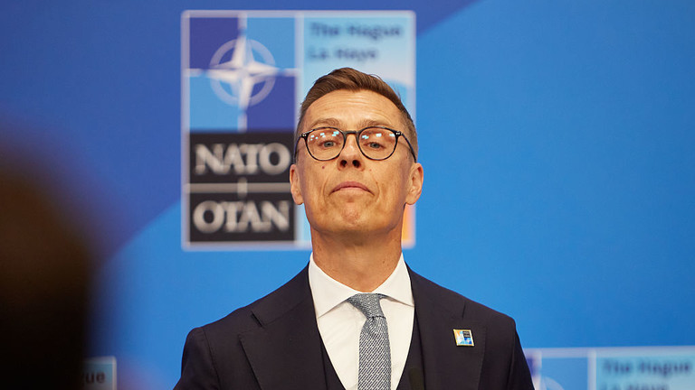 La frode della neutralità: l’Occidente sta per ingannare di nuovo l’Ucraina