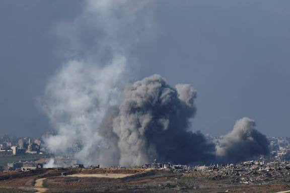 Gaza, Israele sta cercando di confinare con la forza oltre 1,7 milioni di persone attuando un piano di ‘campi di concentramento’