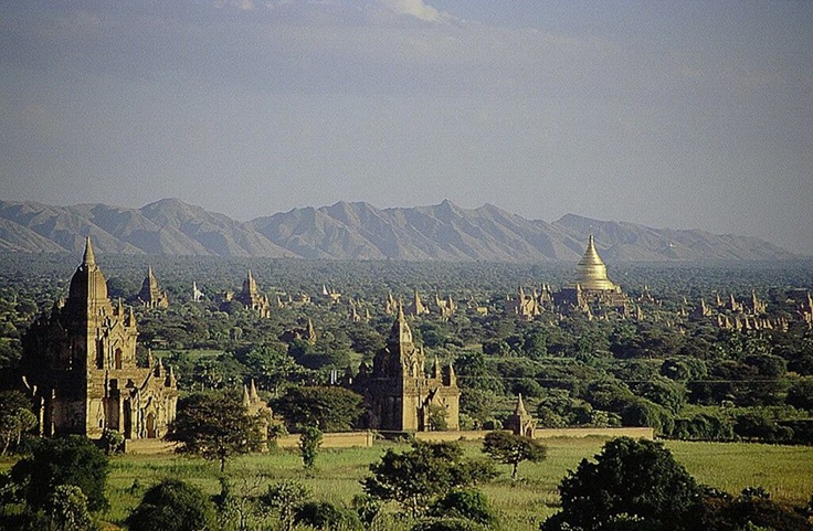 MYANMAR. NELLA TERRA DORATA