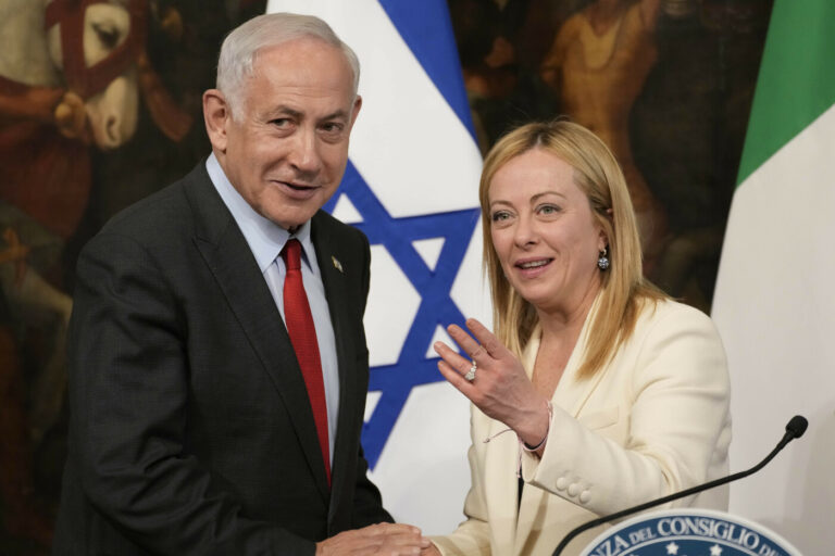 Un rapporto svela il ruolo dell’Italia nel genocidio di Israele a Gaza