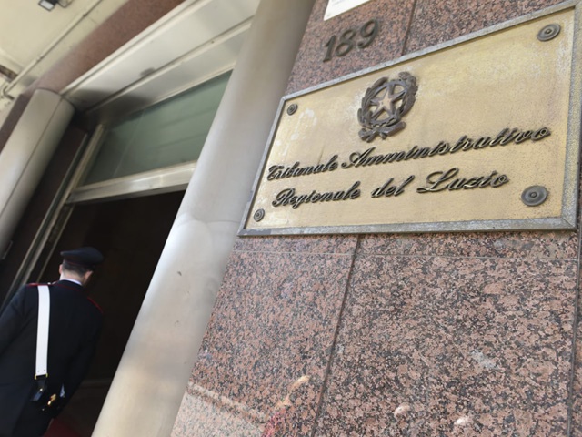 Sentenza Tar Lazio: annullate le decurtazioni di anzianità per i militari sospesi per obbligo vaccinale