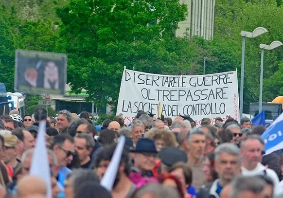 Ricostruire la comunità, articolare il dissenso