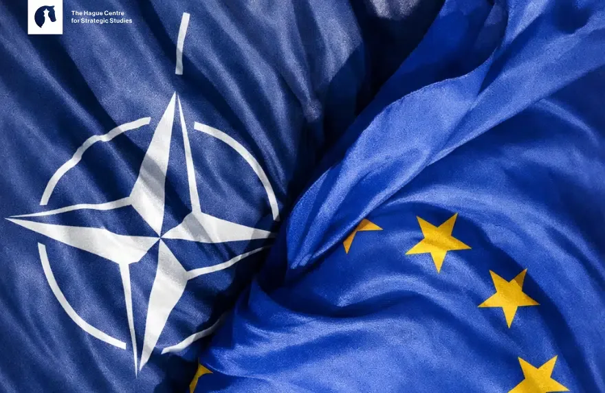 La NATO è la protezione militare della globalizzazione: ed è contro di noi
