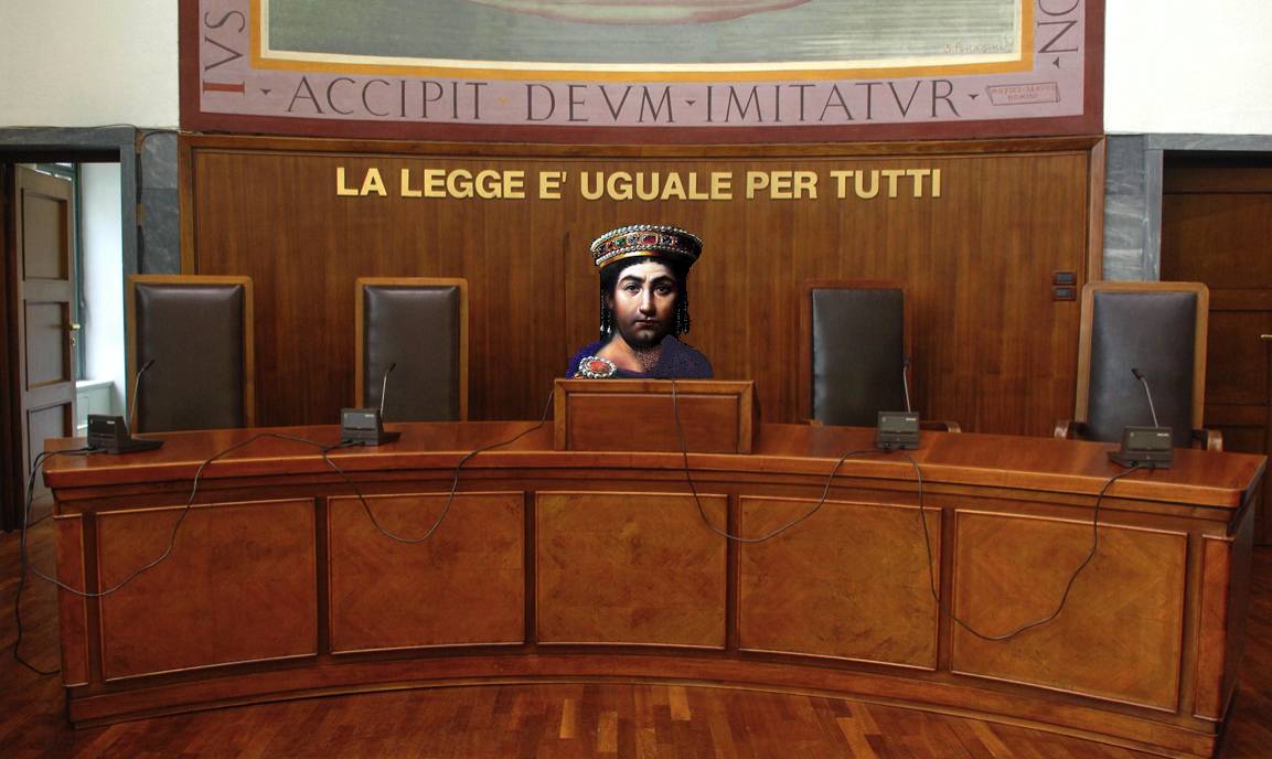 L'avatar di Giustiniano presiede il processo