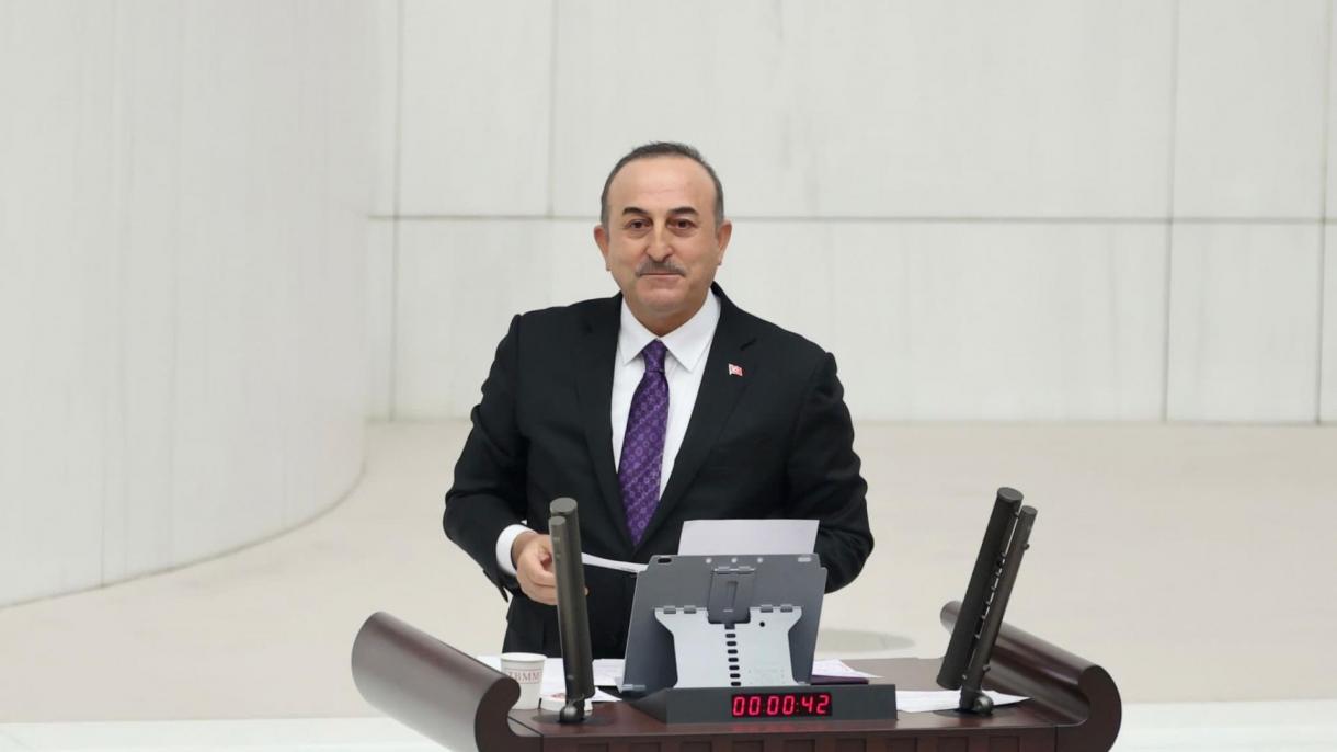 Ministro degli Esteri turco Mevlut Cavusoglu dardanelli bosforo